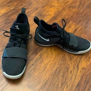 Paul George size 13 excellent condition